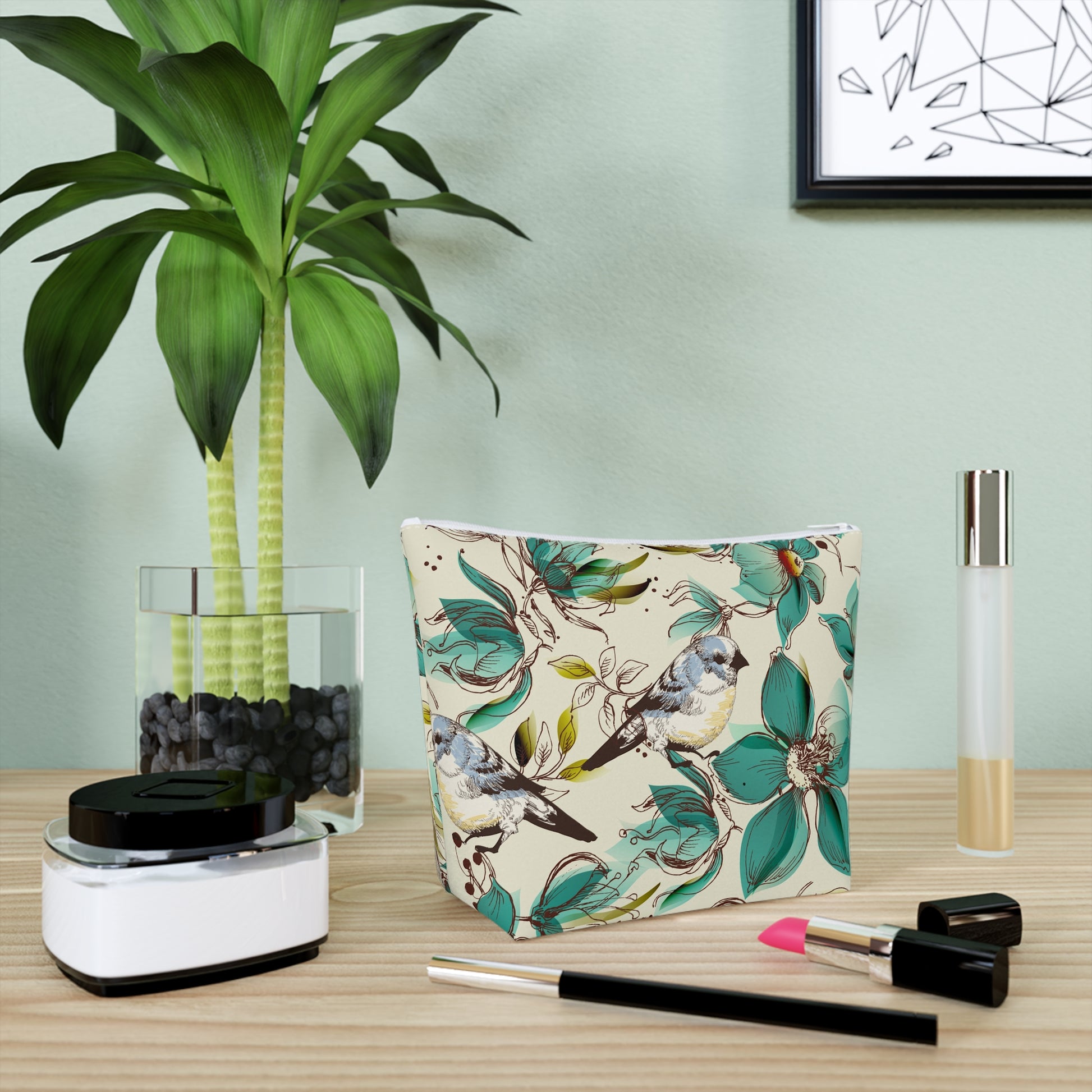 Nature-Inspired Cosmetic Bag